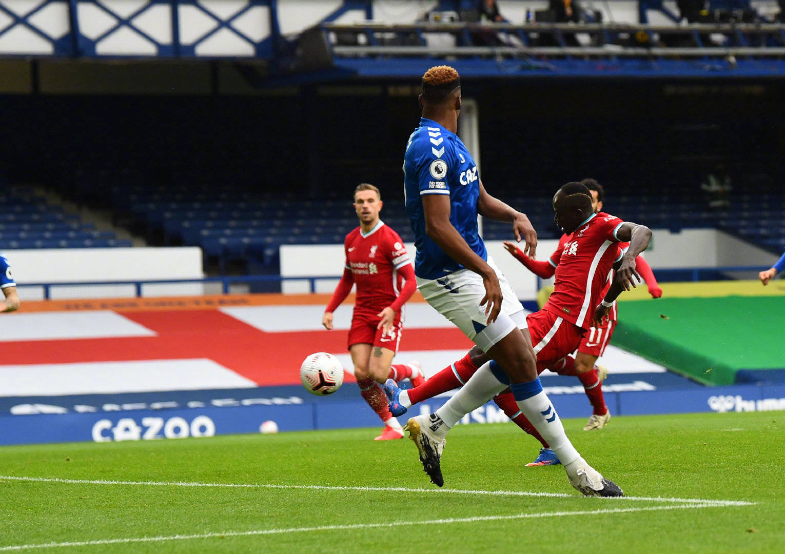 的交锋向来 的交锋向来